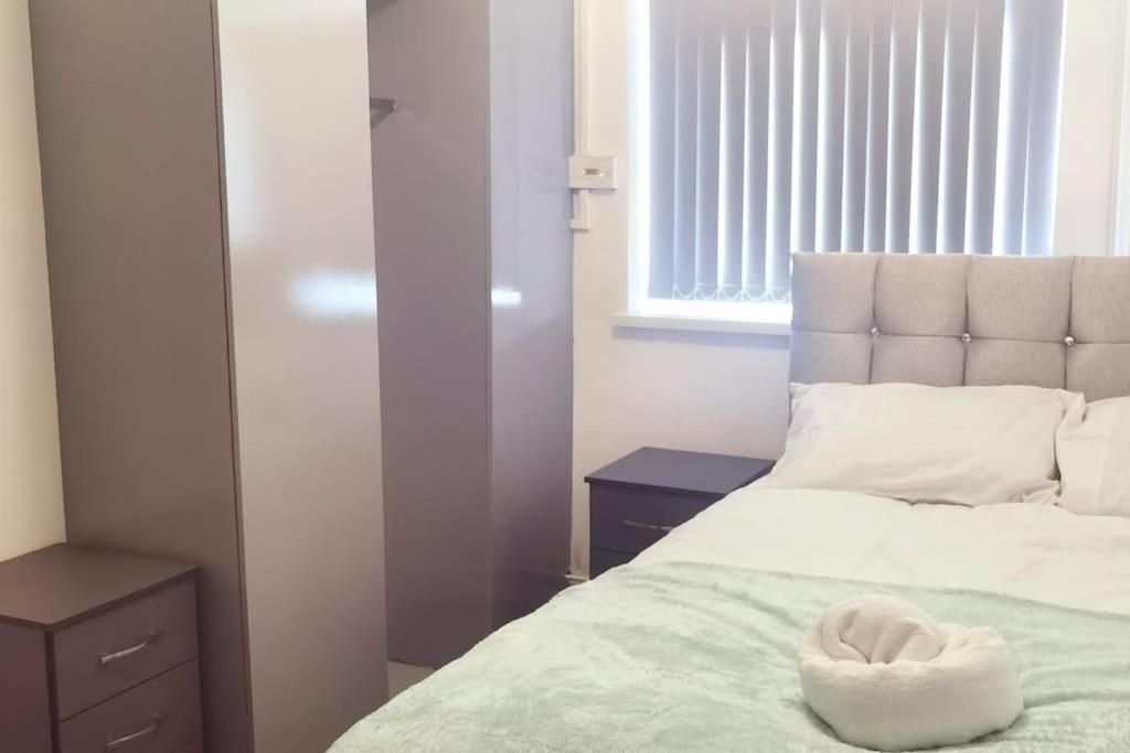 Lovely 3 Bed Ground Floor Apartment Near Qe Hospital Harborne Birmingham New Екстериор снимка