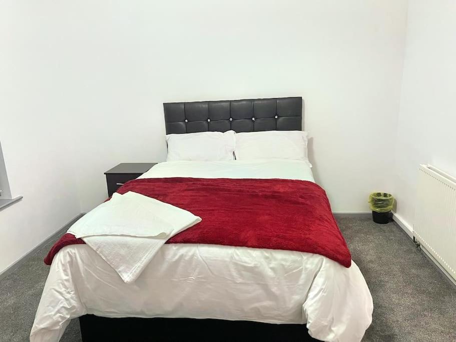 Lovely 3 Bed Ground Floor Apartment Near Qe Hospital Harborne Birmingham New Екстериор снимка