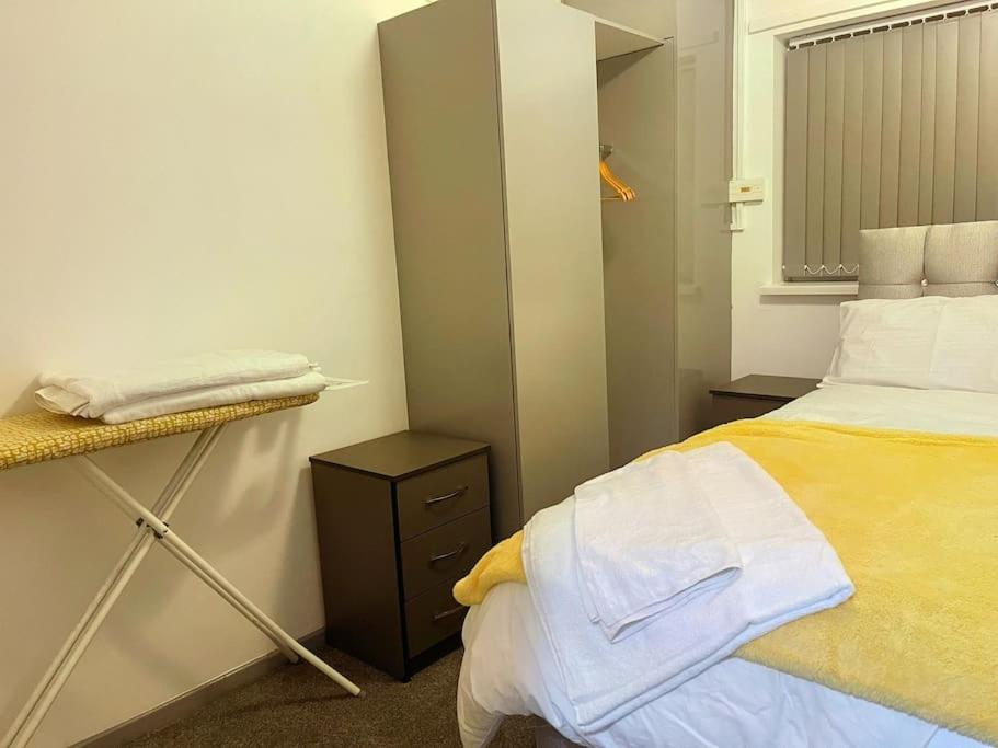 Lovely 3 Bed Ground Floor Apartment Near Qe Hospital Harborne Birmingham New Екстериор снимка